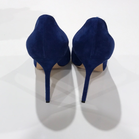 Manolo Blahnik “BB” Pointy Toe Pump - Picture 5 of 5